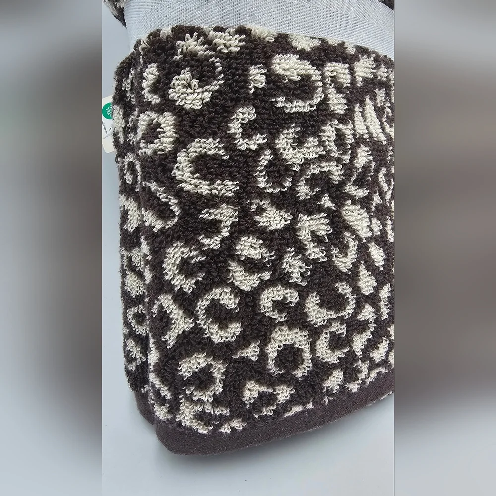 Rachel Zoe 2 Piece Cheetah Leopard Print Hand Towel Set Brown White 100% Cotton